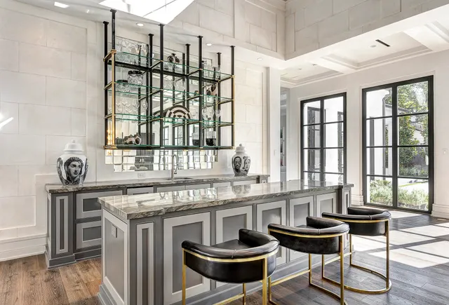 $3,000,000 | 626 Rocky River Road, Houston, TX 77056