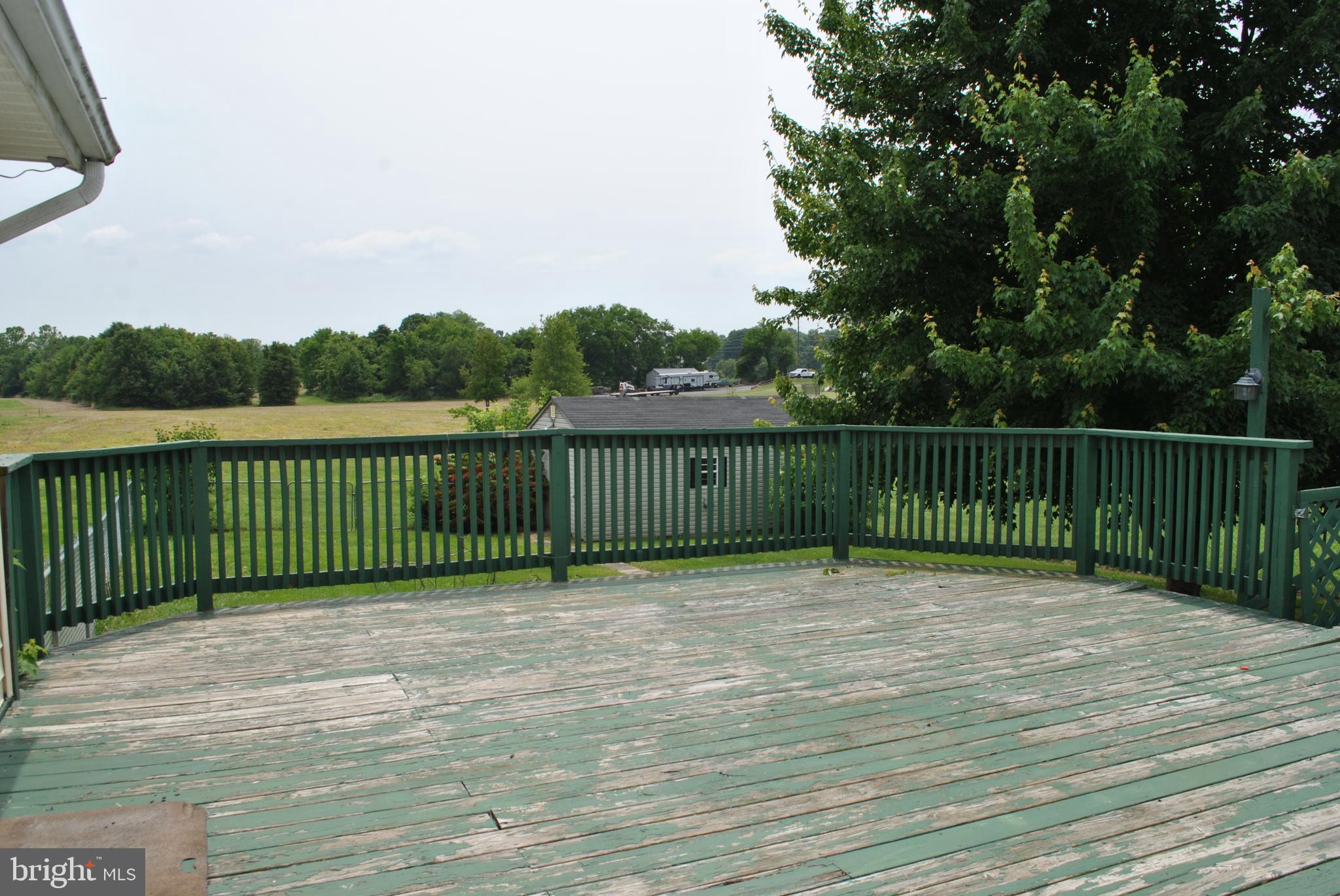 7313 Covingtons Corner Road Bealeton, VA 22712 - Photo 21 of 22 Rear Deck