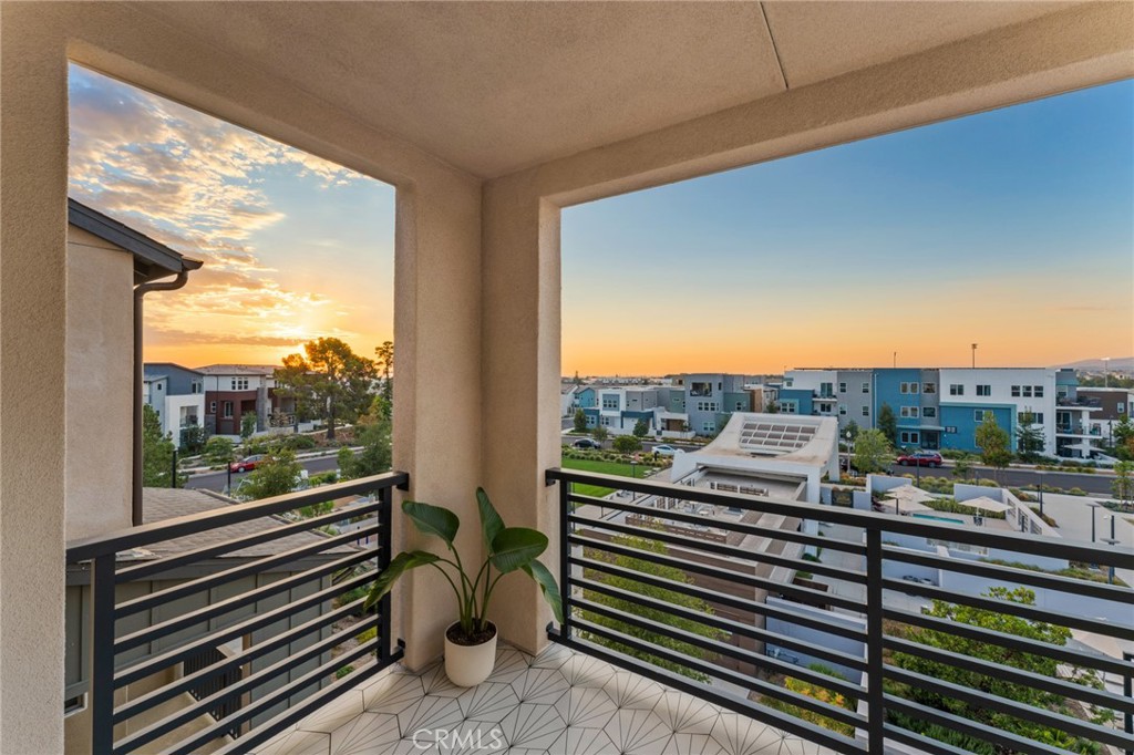 127 Restore Irvine, CA 92618 - Photo 38 of 65 a view of a balcony with city view
