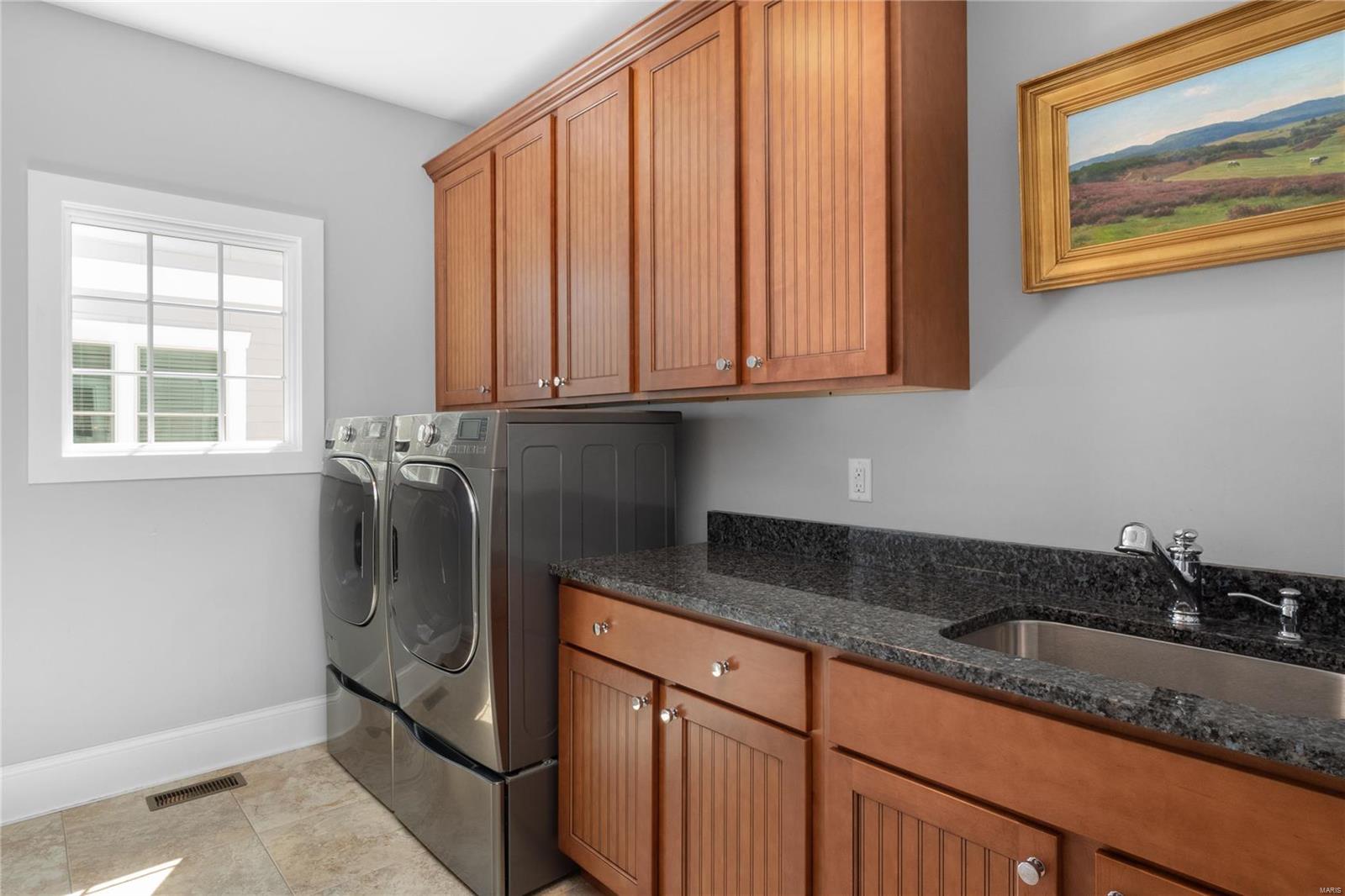 25 Dwyer Place Ladue, MO 63124 - Photo 26 of 48