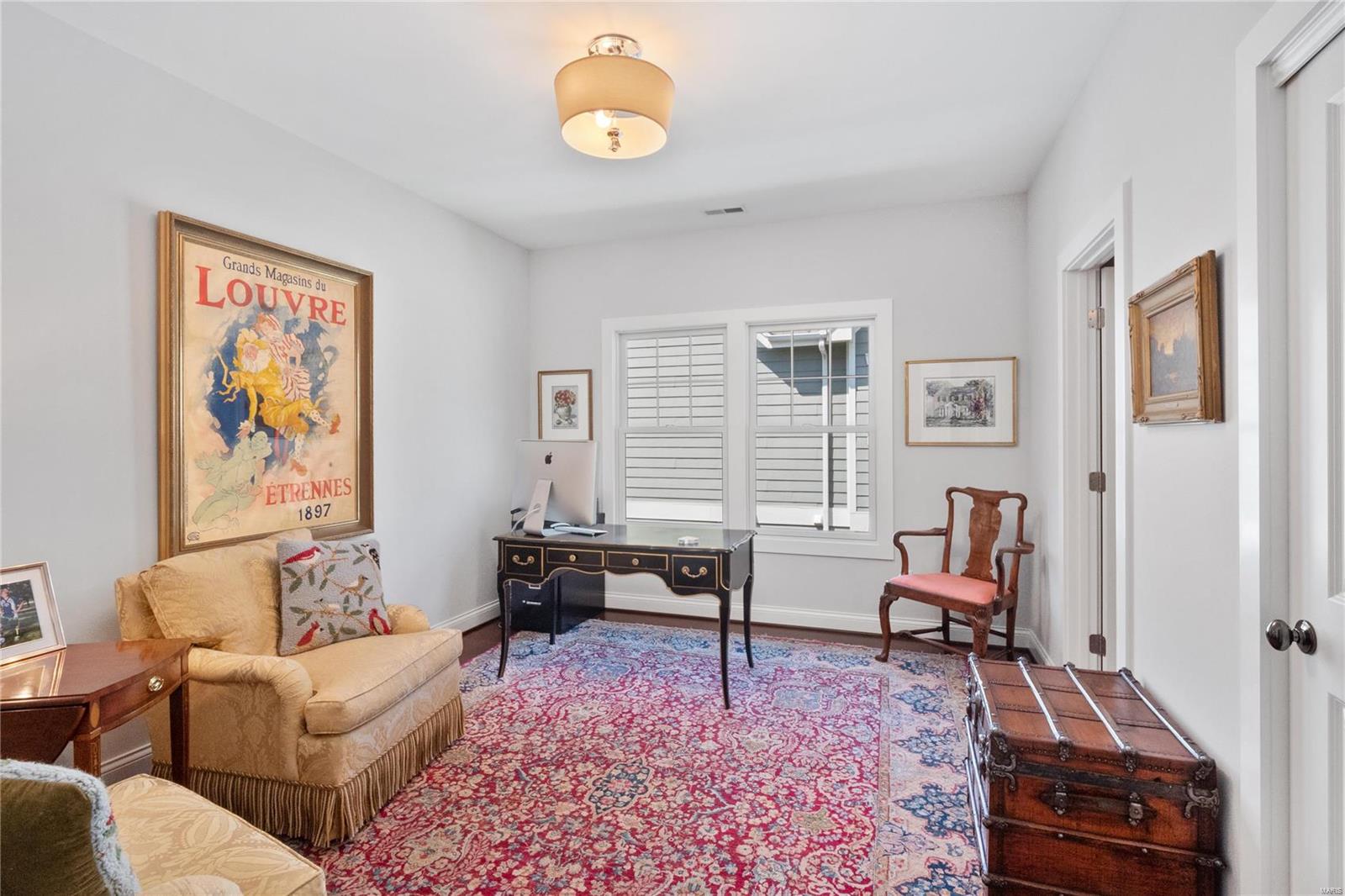 25 Dwyer Place Ladue, MO 63124 - Photo 32 of 48