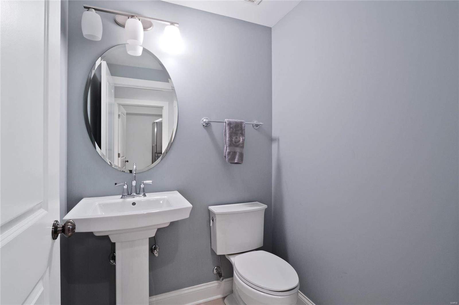 25 Dwyer Place Ladue, MO 63124 - Photo 40 of 48