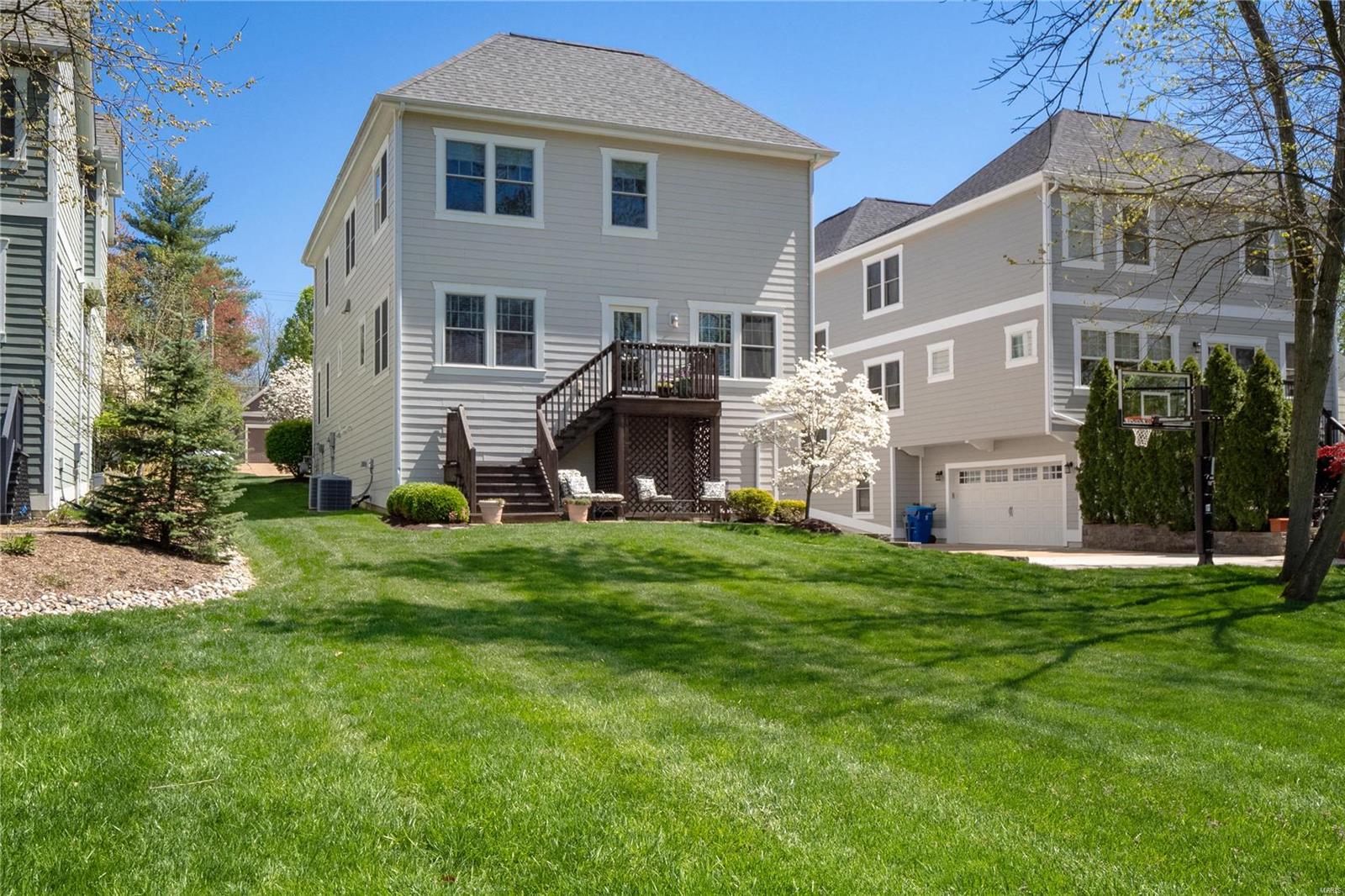 25 Dwyer Place Ladue, MO 63124 - Photo 43 of 48