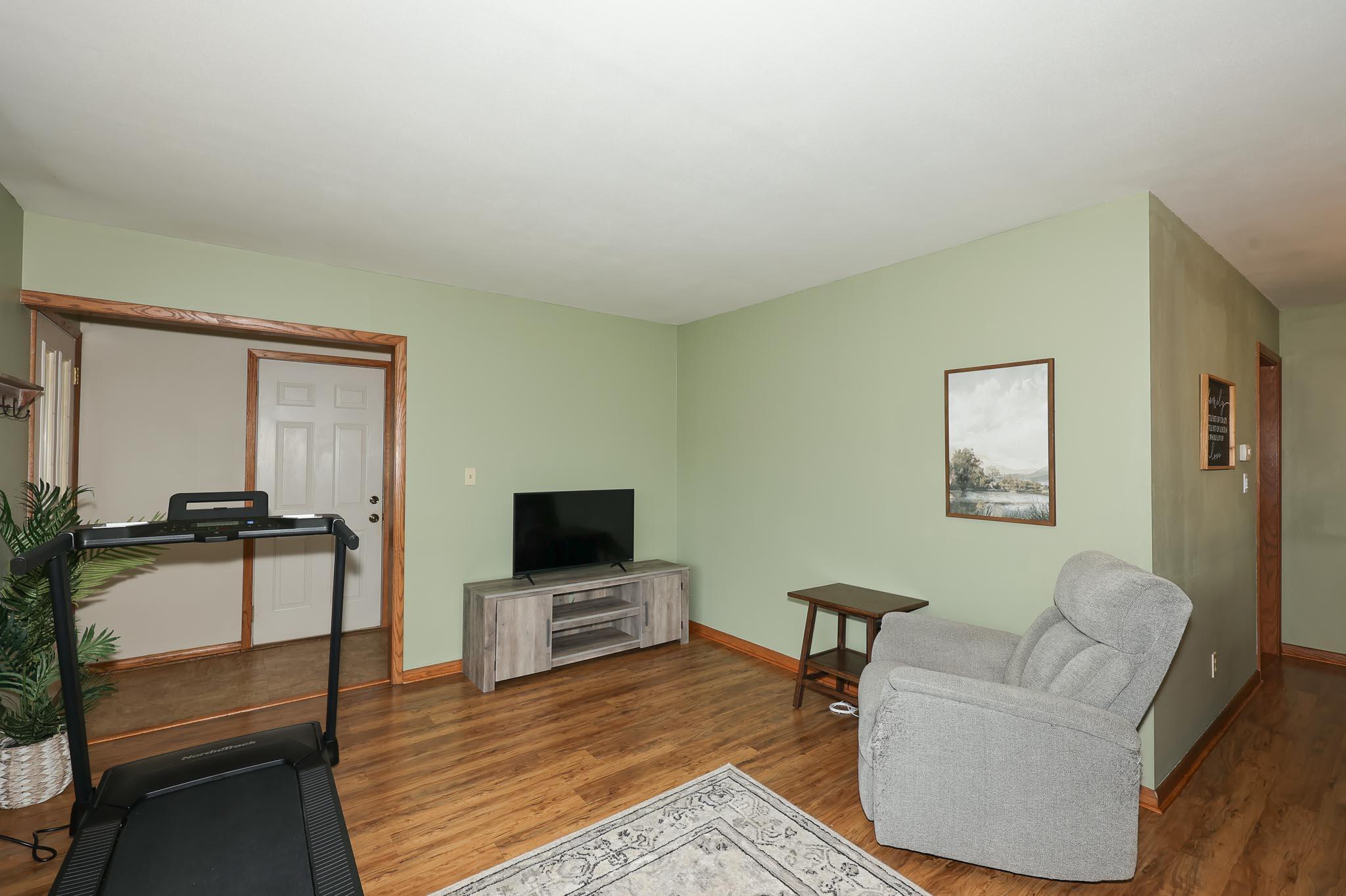 1408 South Emmertsen Road Mount Pleasant, WI 53406 - Photo 4 of 32 Living Room