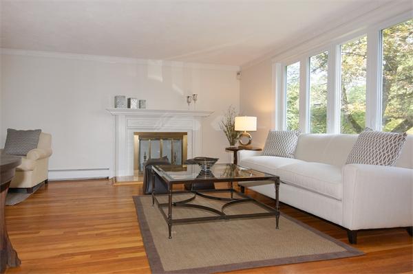 38 Oakvale Road Framingham, MA 01701 - Photo 5 of 30