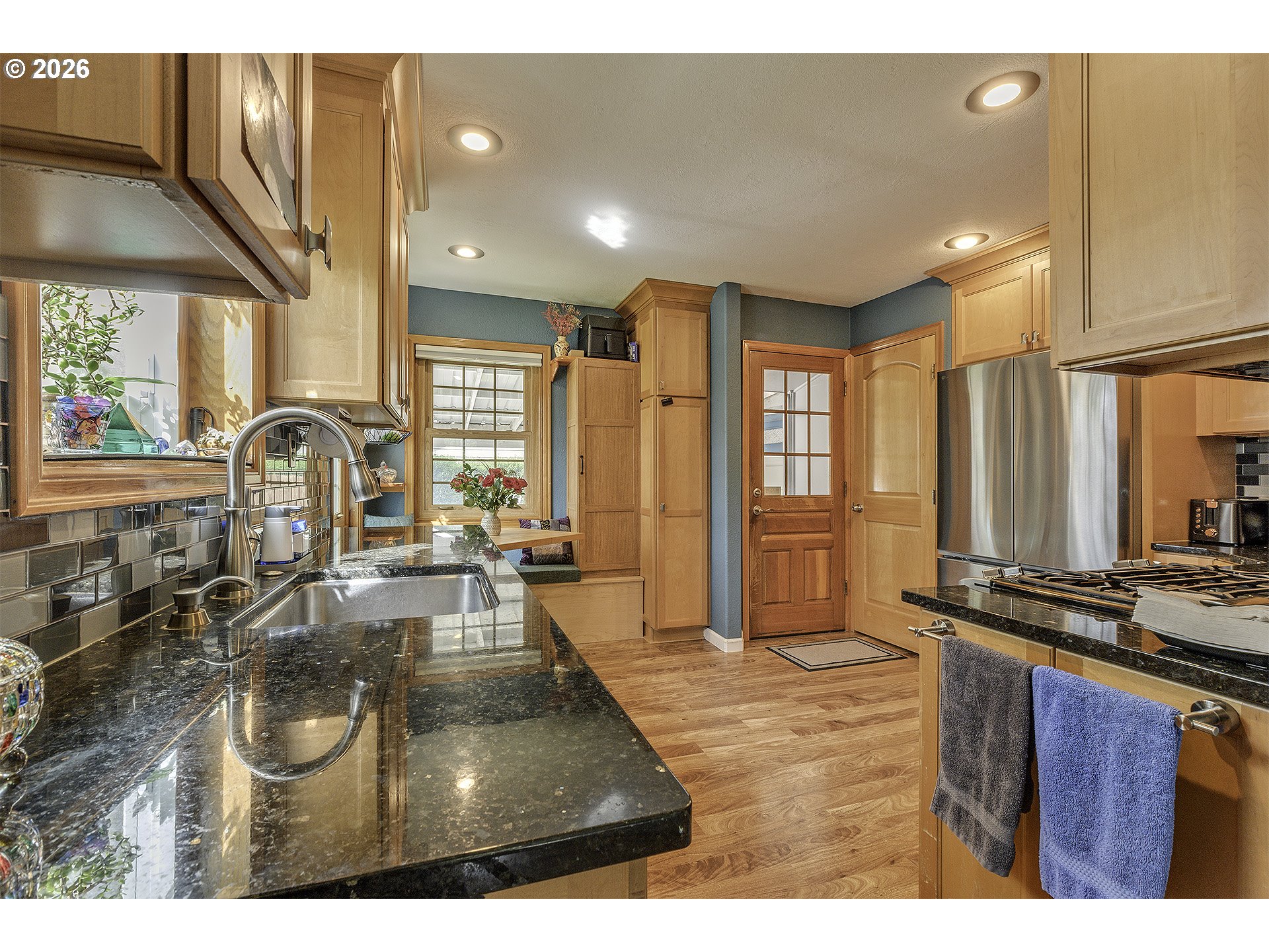 12075 Southwest 9th Street Beaverton, OR 97005 - Photo 12 of 33