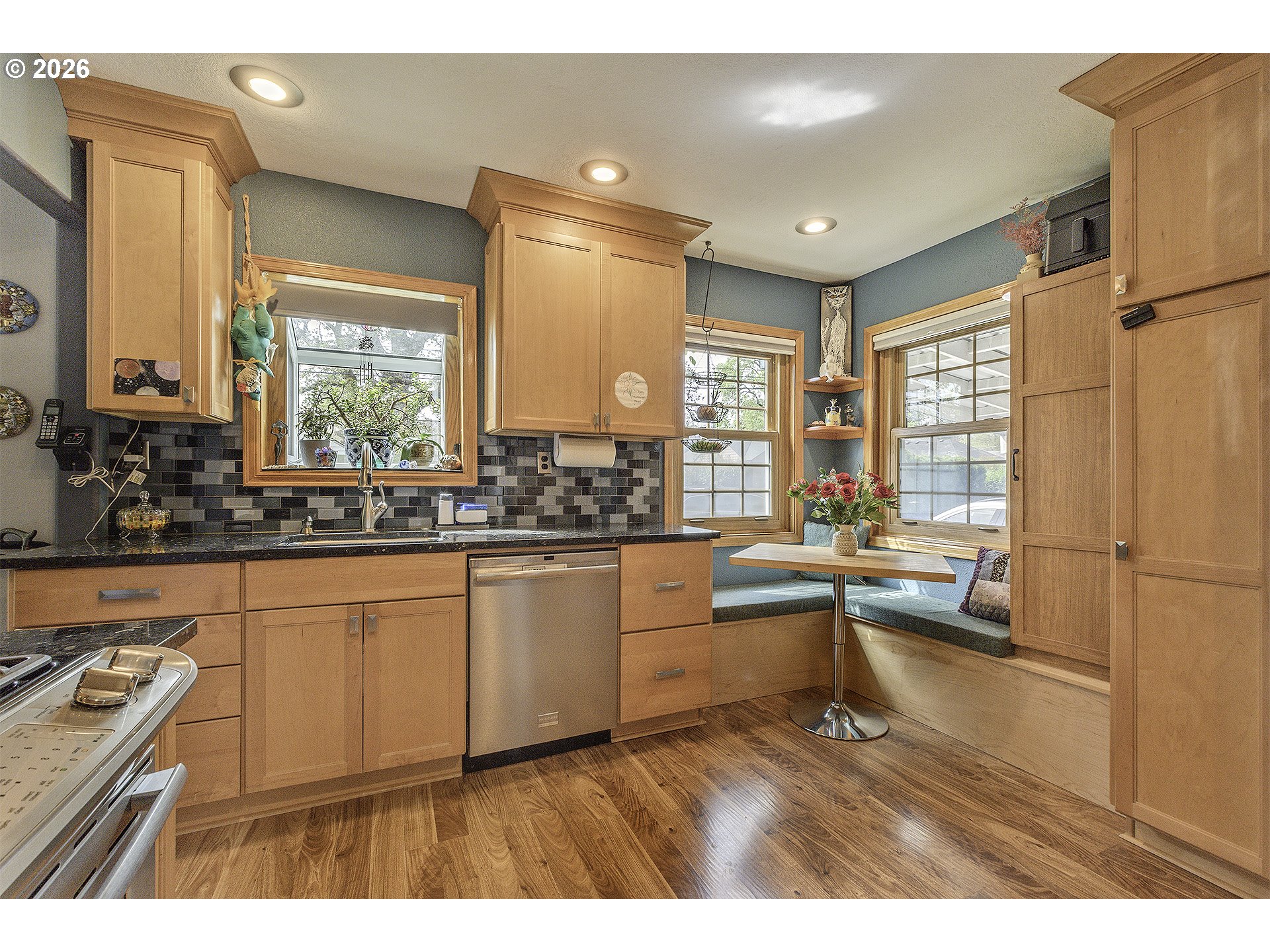 12075 Southwest 9th Street Beaverton, OR 97005 - Photo 14 of 33