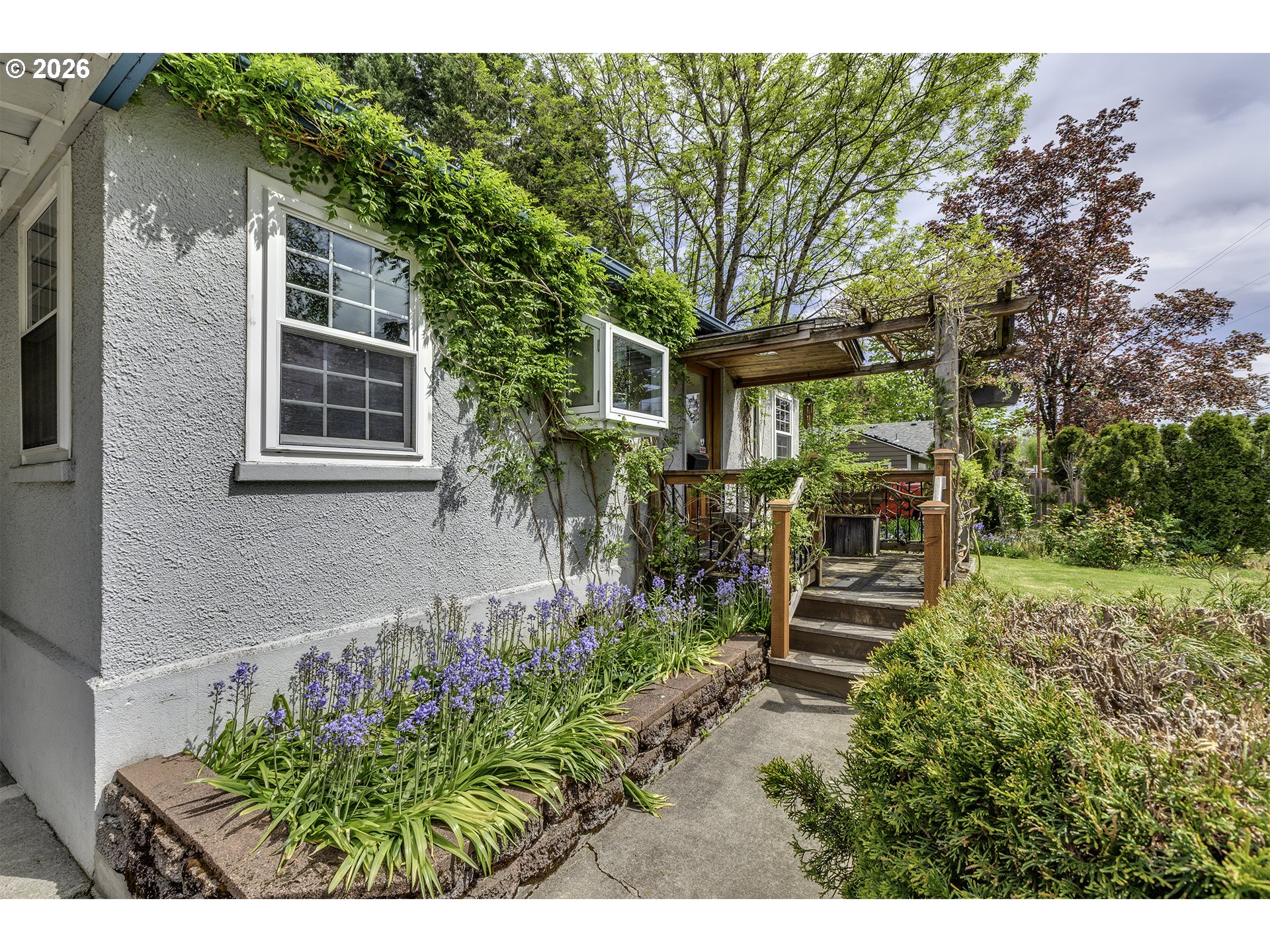 12075 Southwest 9th Street Beaverton, OR 97005 - Photo 4 of 33