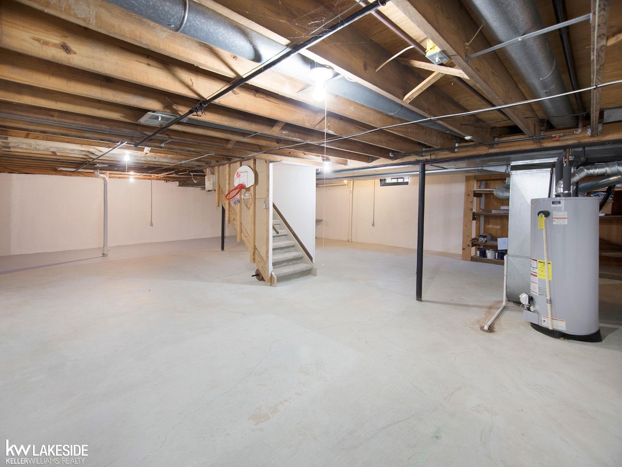 2681 Powderhorn Ridge Road Rochester, MI 48309 - Photo 37 of 46 50094977-36.JPG