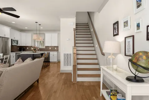 $734,900 | 1728 Carvell Avenue, Nashville, TN 37203