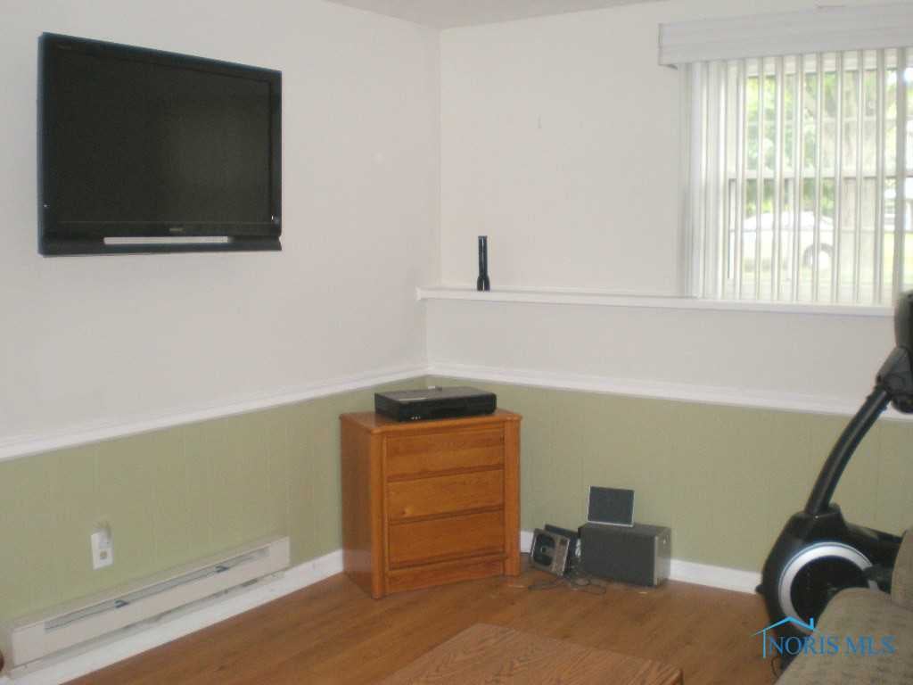 5498 Brook Point Road Toledo, OH 43611 - Photo 11 of 16 Gallery Image 11