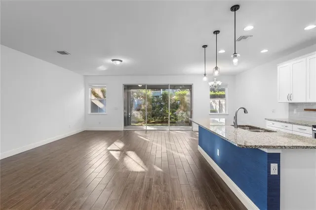 $2,850 | 4525 Chinkapin Drive, Sarasota, FL 34232