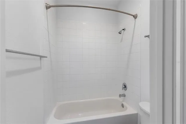 $2,850 | 4525 Chinkapin Drive, Sarasota, FL 34232