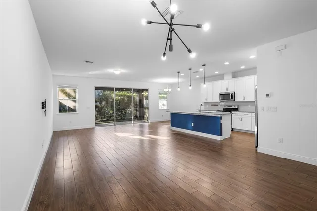 $2,850 | 4525 Chinkapin Drive, Sarasota, FL 34232