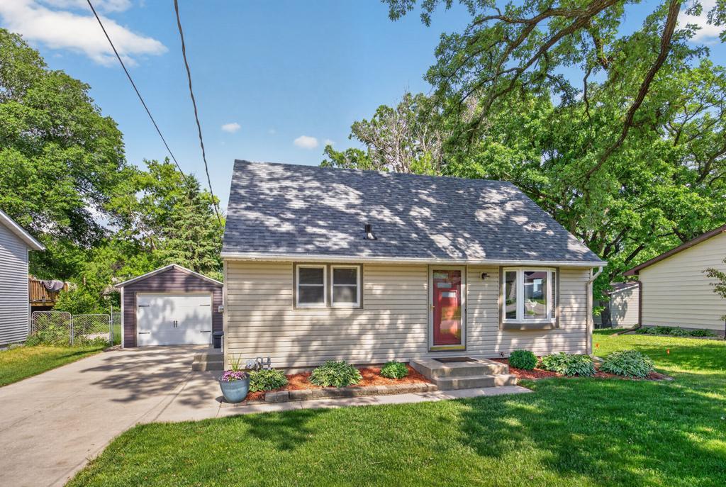 2214 2nd Avenue Southwest Rochester, MN 55902 - Photo 4 of 28