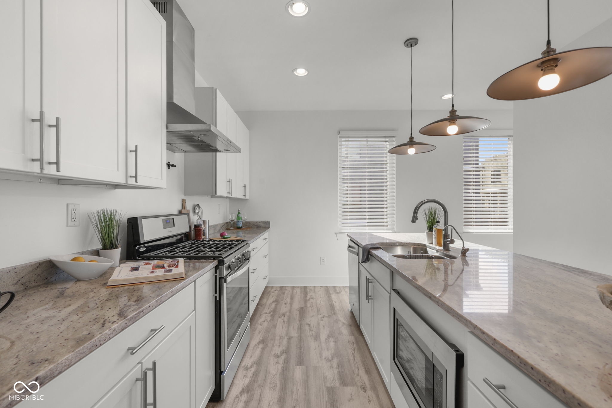 612 Pomeroy Street Indianapolis, IN 46202 - Photo 10 of 38