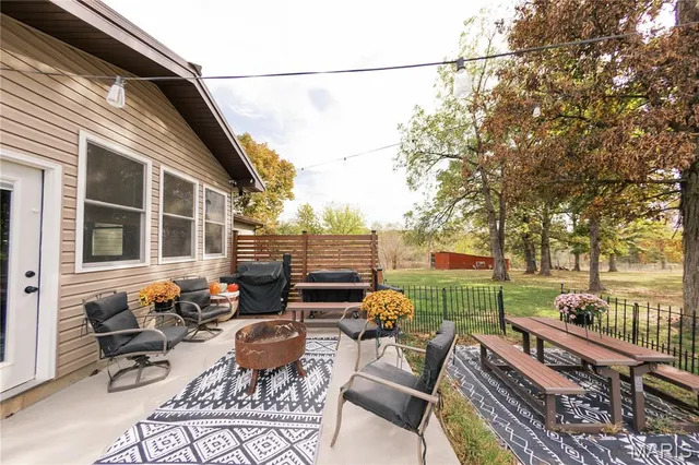 $399,000 | 1504 Ferd Lane, Owensville, MO 65066