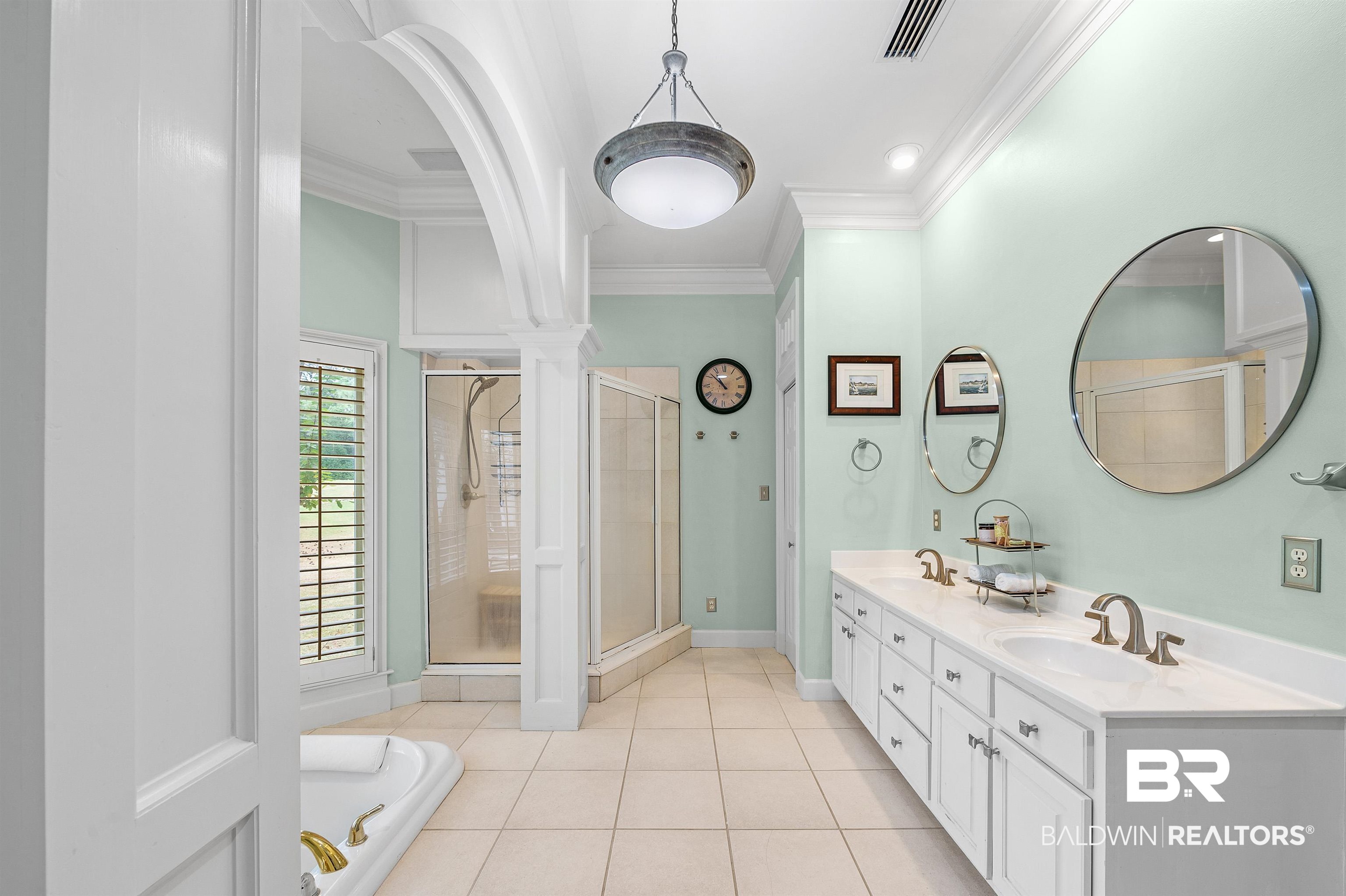 121 Sandy Shoal Loop Fairhope, AL 36532 - Photo 22 of 49 Primary Bathroom