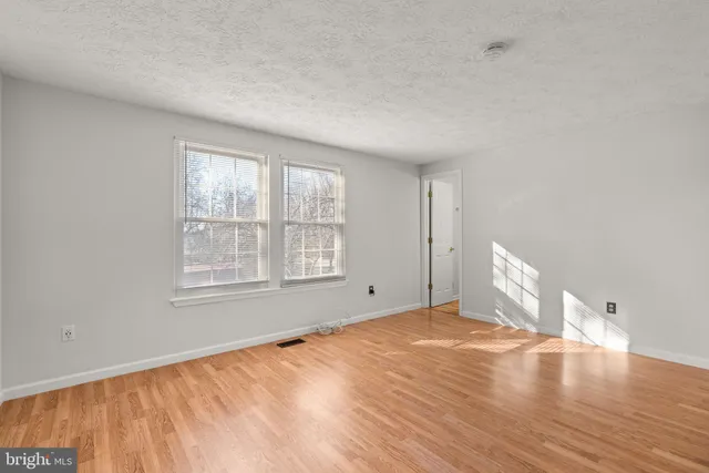 $550,000 | 5450 Bluecoat Lane, Columbia, MD 21045