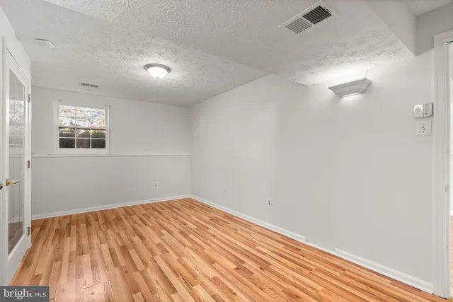 $550,000 | 5450 Bluecoat Lane, Columbia, MD 21045