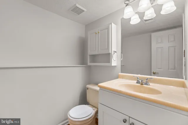 $550,000 | 5450 Bluecoat Lane, Columbia, MD 21045