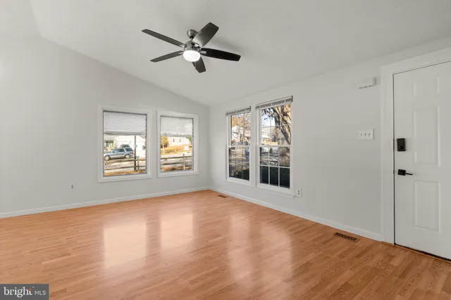 $550,000 | 5450 Bluecoat Lane, Columbia, MD 21045