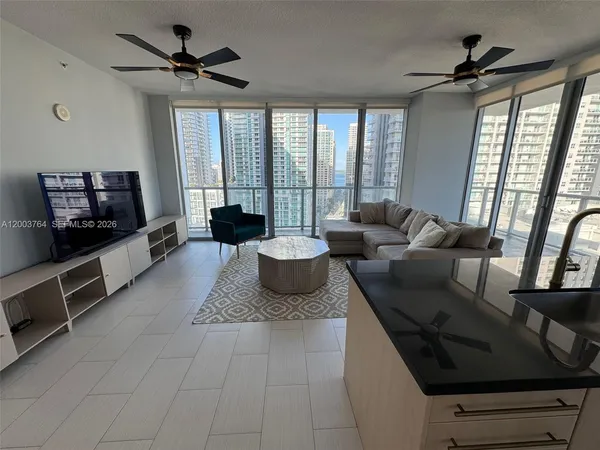 $4,000 | 79 Southwest 12th Street, Unit 2106S, Miami, FL 33130