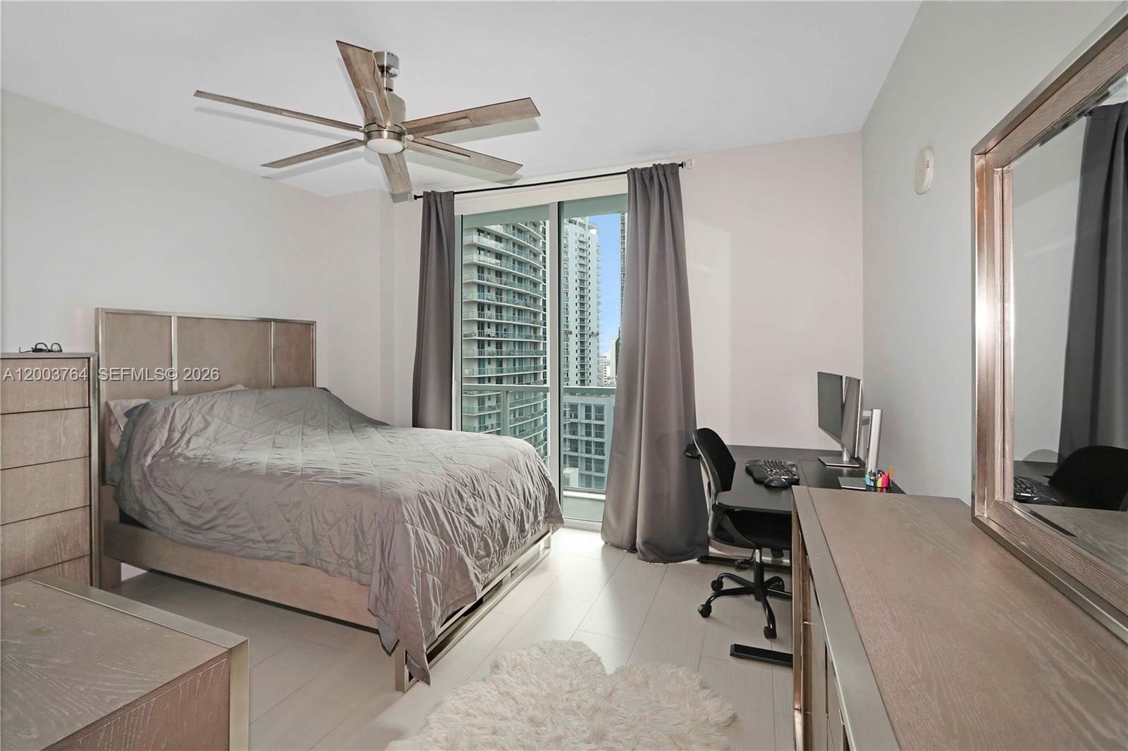 79 Southwest 12th Street, Unit 2106S Miami, FL 33130 - Photo 11 of 45