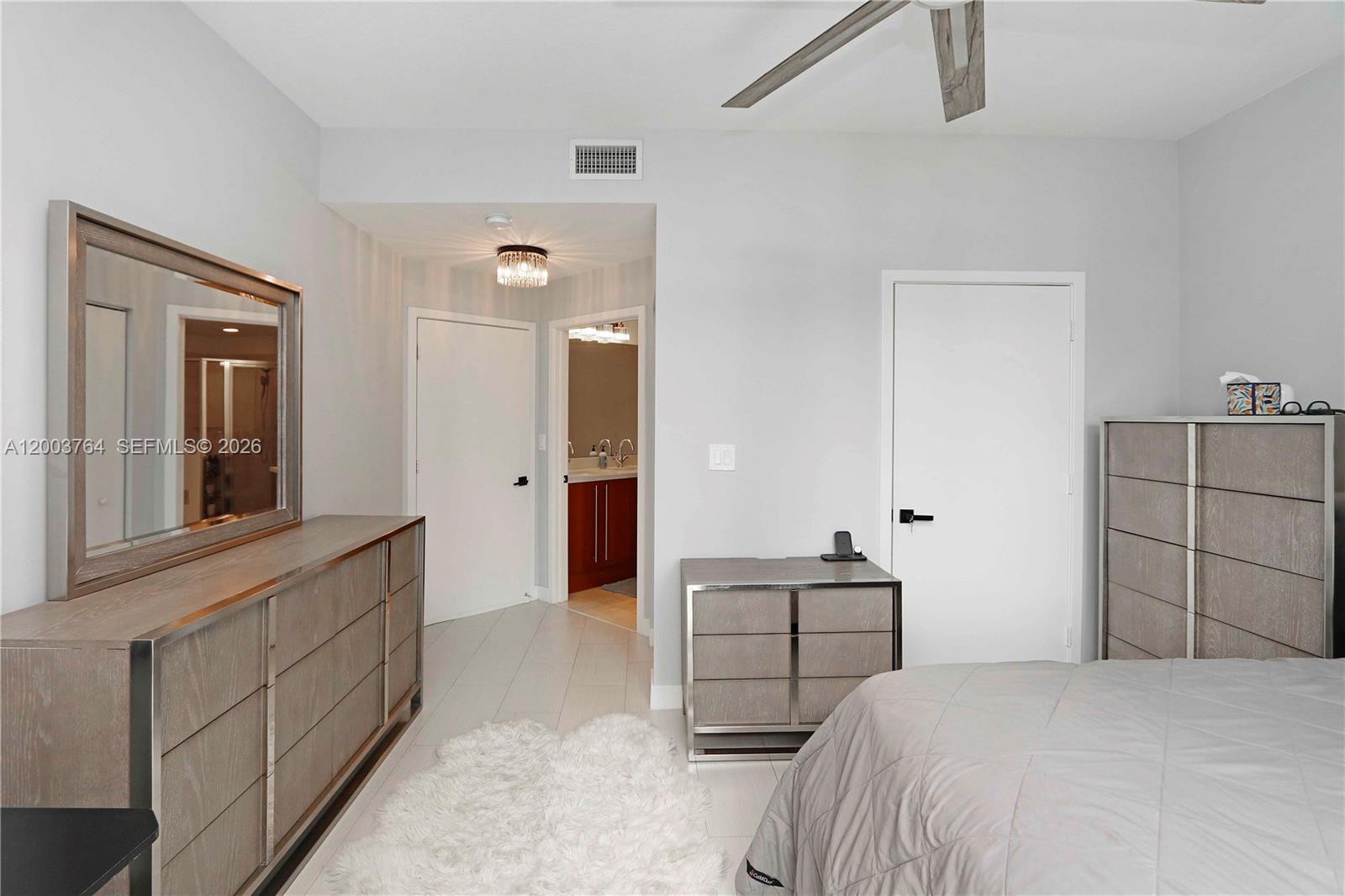 79 Southwest 12th Street, Unit 2106S Miami, FL 33130 - Photo 12 of 45