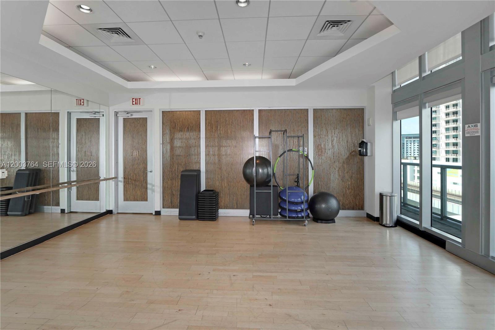 79 Southwest 12th Street, Unit 2106S Miami, FL 33130 - Photo 39 of 45