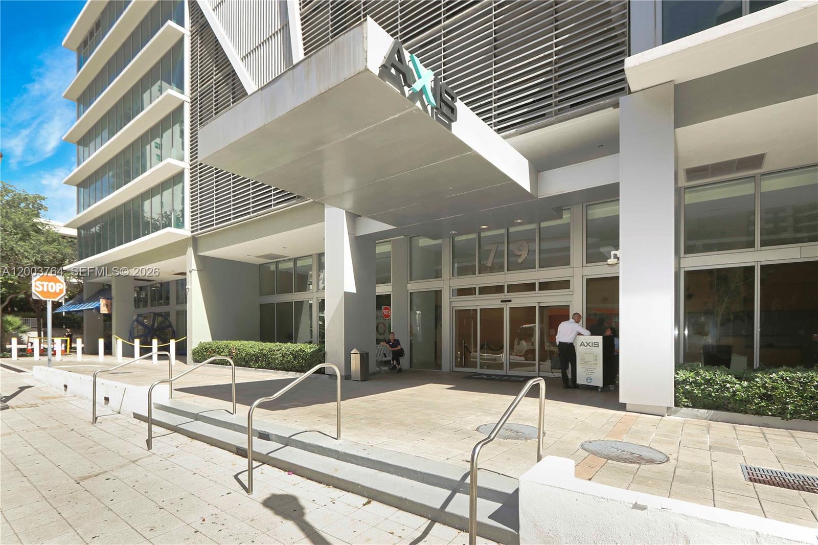 79 Southwest 12th Street, Unit 2106S Miami, FL 33130 - Photo 44 of 45