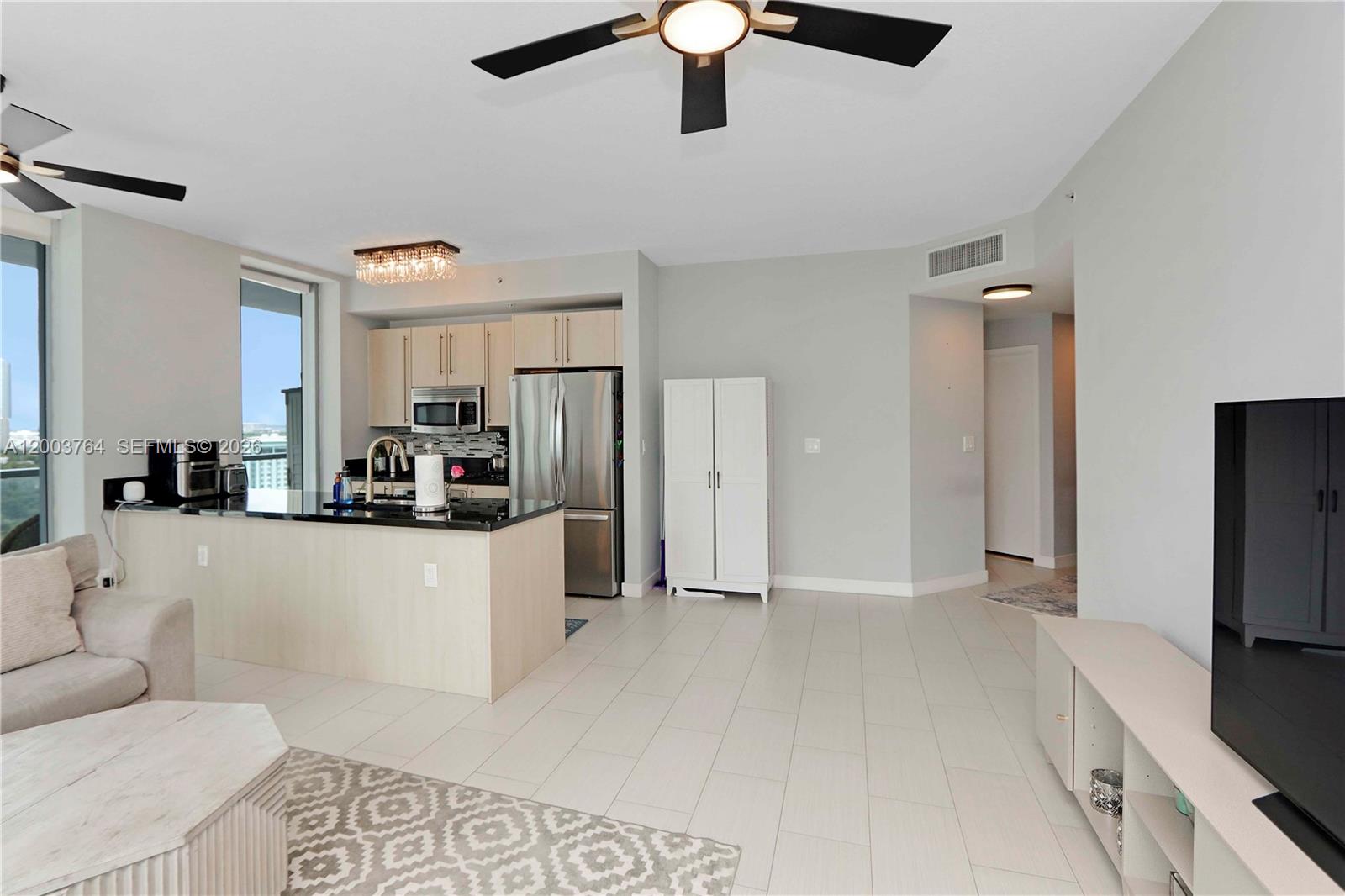79 Southwest 12th Street, Unit 2106S Miami, FL 33130 - Photo 5 of 45