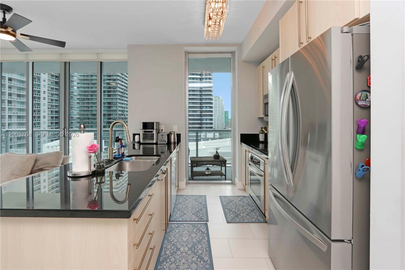 79 Southwest 12th Street, Unit 2106S Miami, FL 33130 - Photo 7 of 45