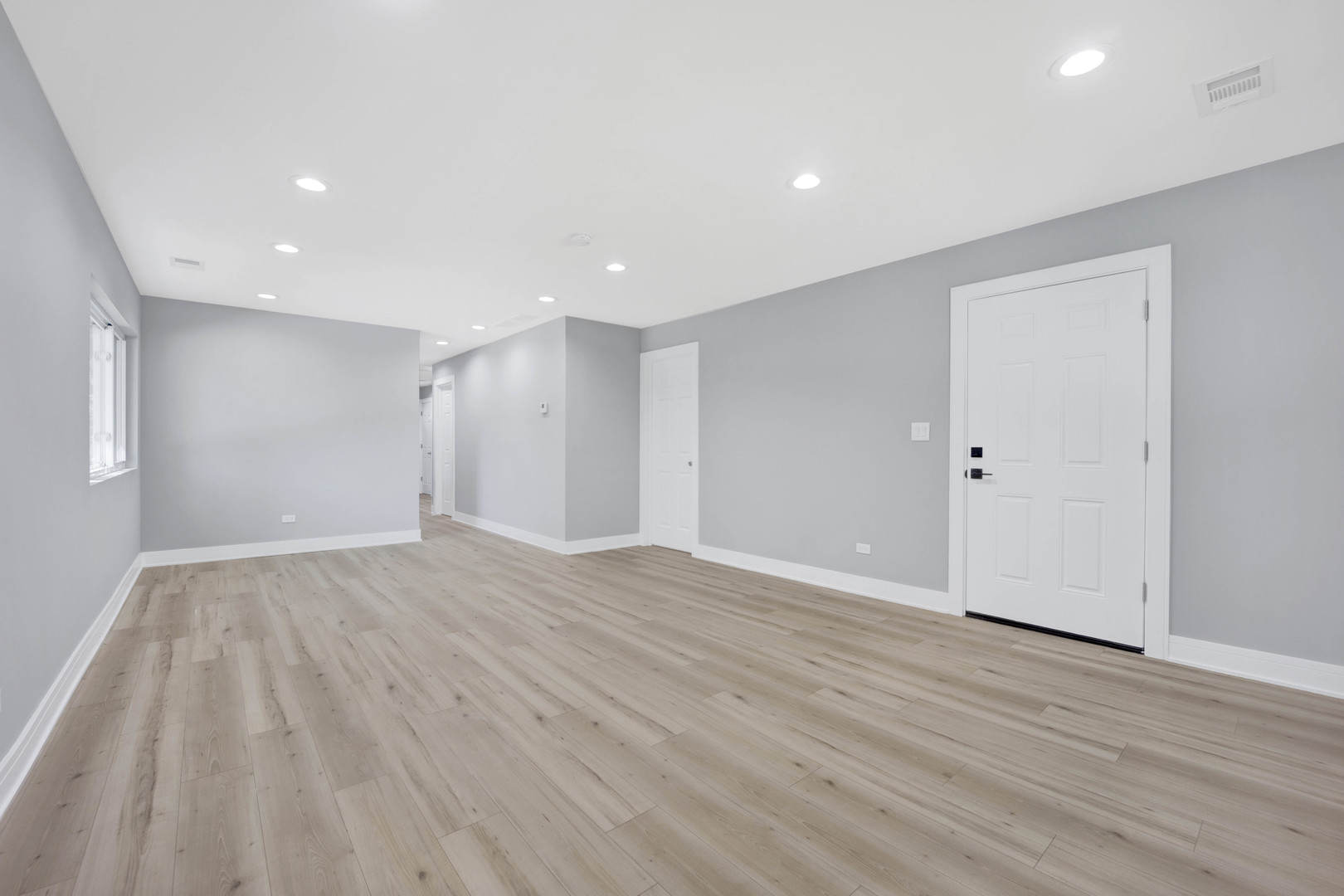 27W180 Cooley Avenue Winfield, IL 60190 - Photo 11 of 13