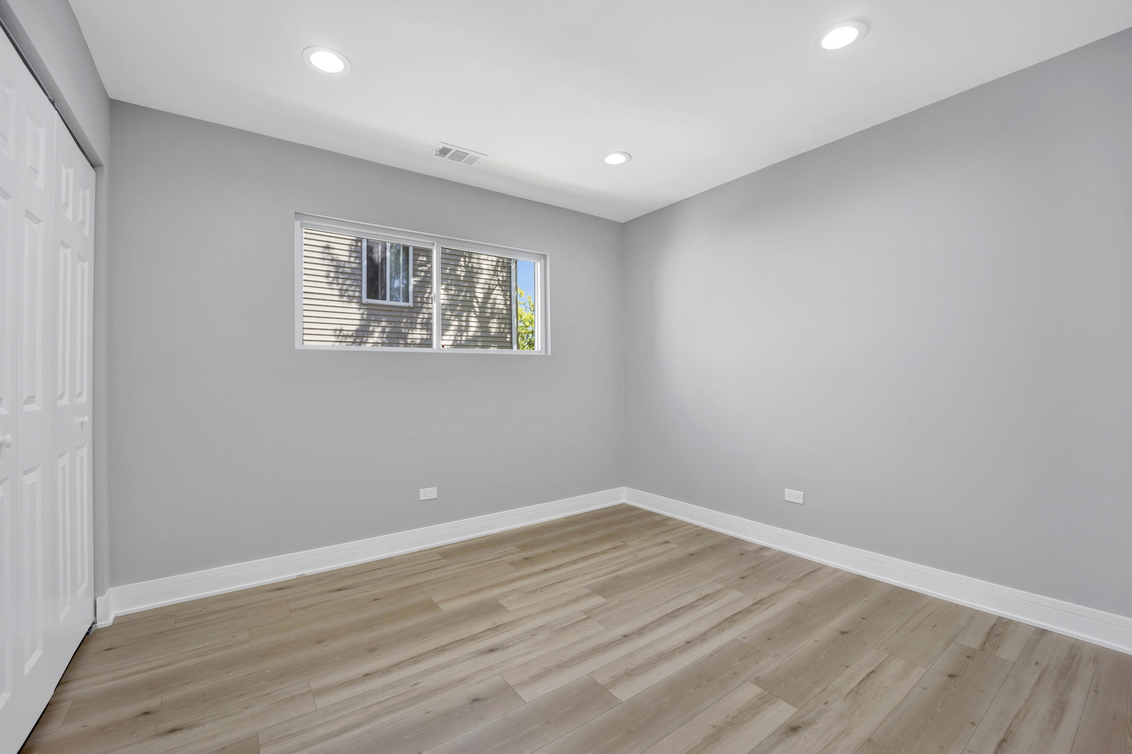 27W180 Cooley Avenue Winfield, IL 60190 - Photo 12 of 13