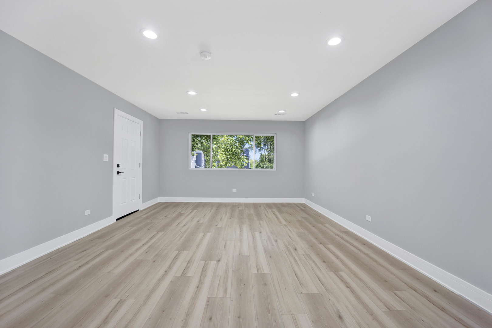 27W180 Cooley Avenue Winfield, IL 60190 - Photo 9 of 13