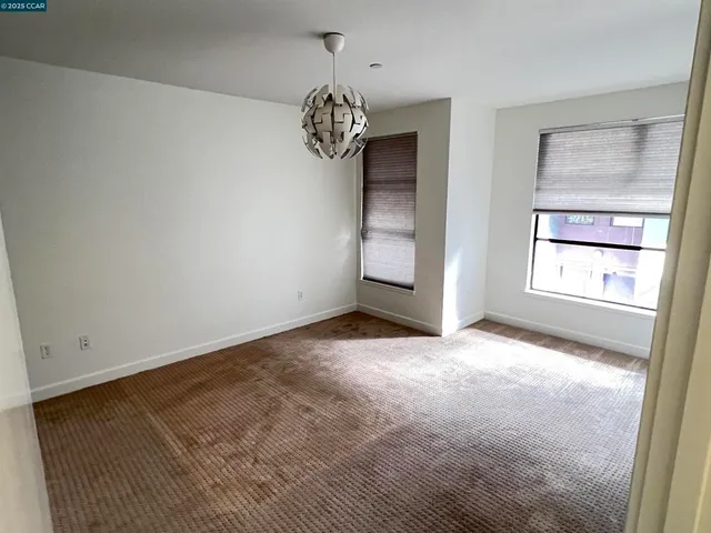 $2,695 | 6501 San Pablo Avenue, Oakland, CA 94608