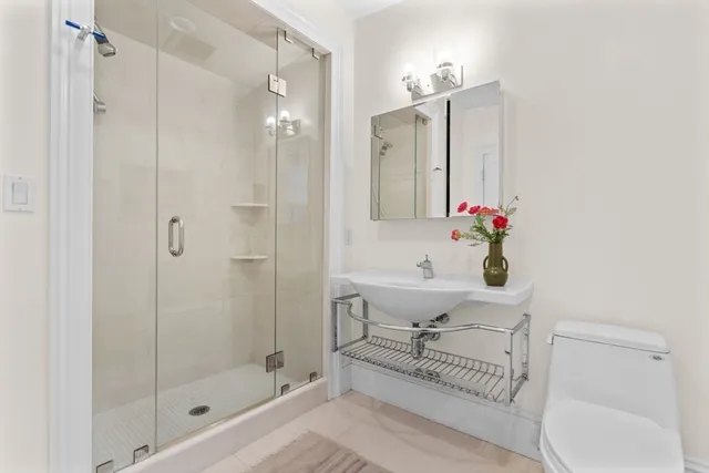 $6,600,000 | 15 West Cedar Street, Boston, MA 02108