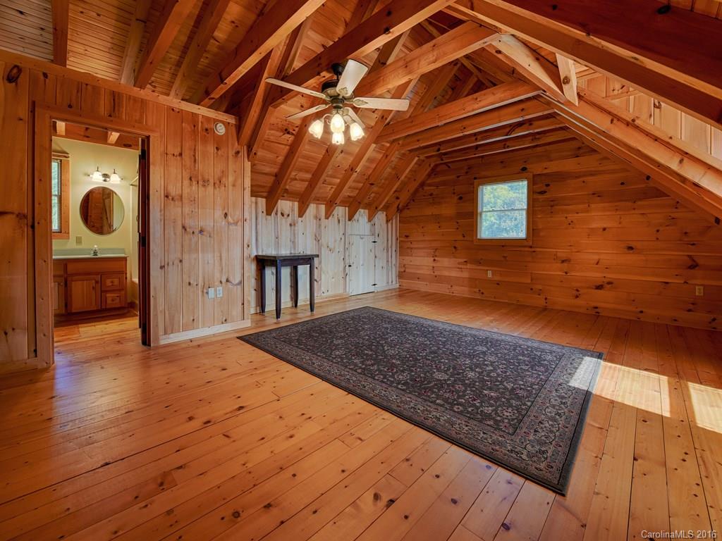 334 Ridgeview Lane Canton, NC 28716 - Photo 21 of 24 a view of an entryway of a house