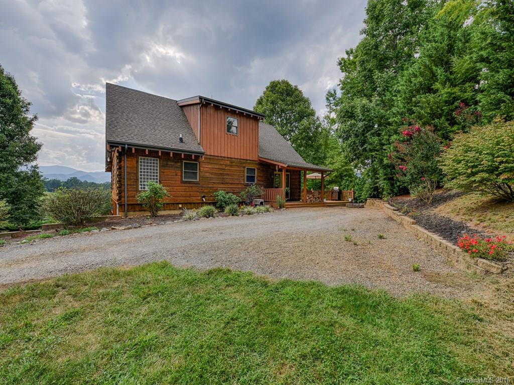 334 Ridgeview Lane Canton, NC 28716 - Photo 6 of 24 front view of a house with a street