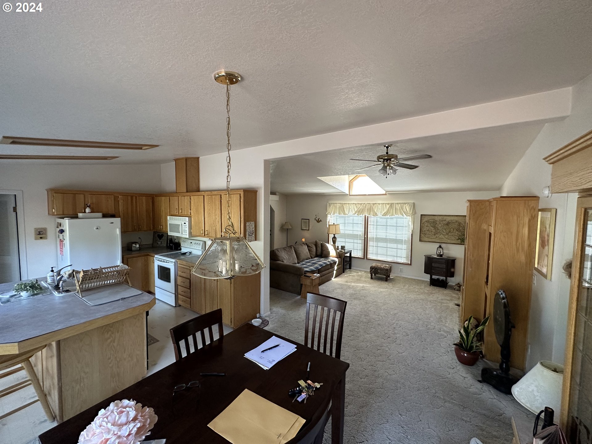 17643 Northwest Shady Fir Loop Beaverton, OR 97006 - Photo 5 of 12 Gallery Image 5