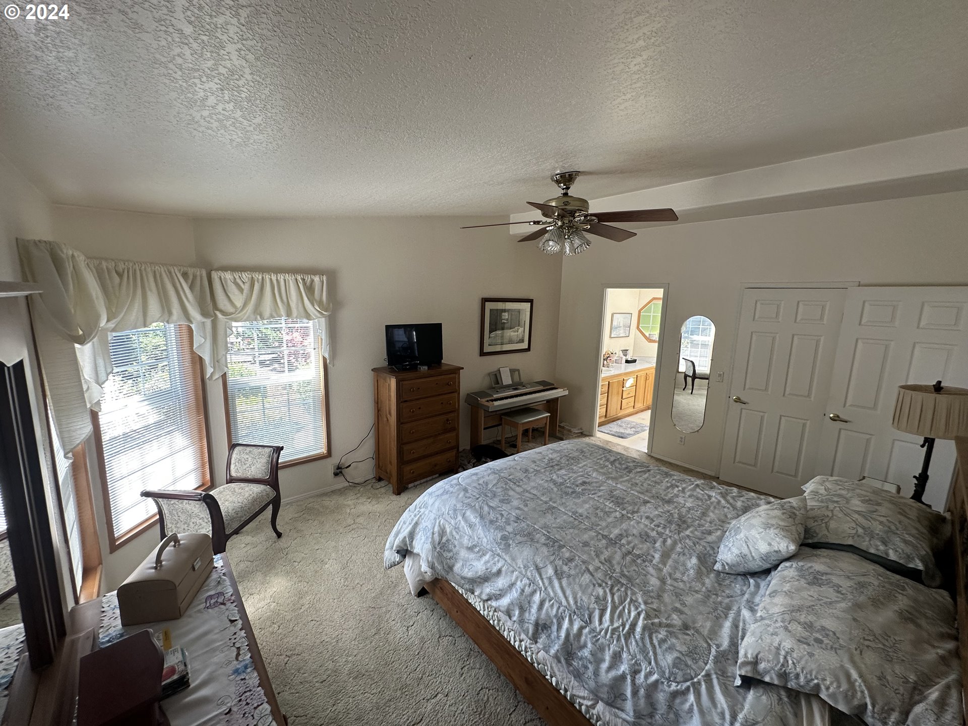 17643 Northwest Shady Fir Loop Beaverton, OR 97006 - Photo 7 of 12 Gallery Image 7