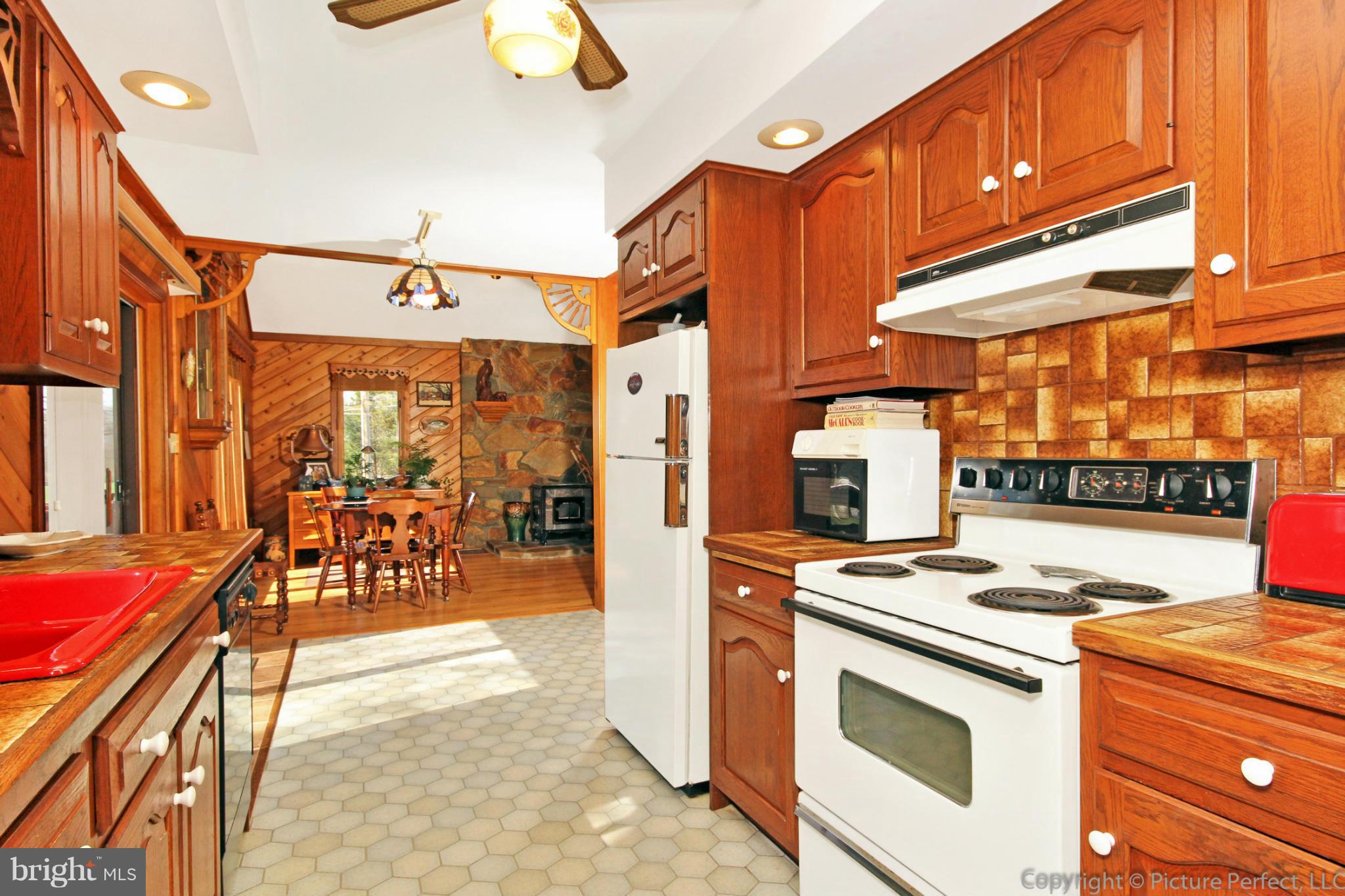 3614 Bullfrog Road Taneytown, MD 21787 - Photo 14 of 29 Kitchen