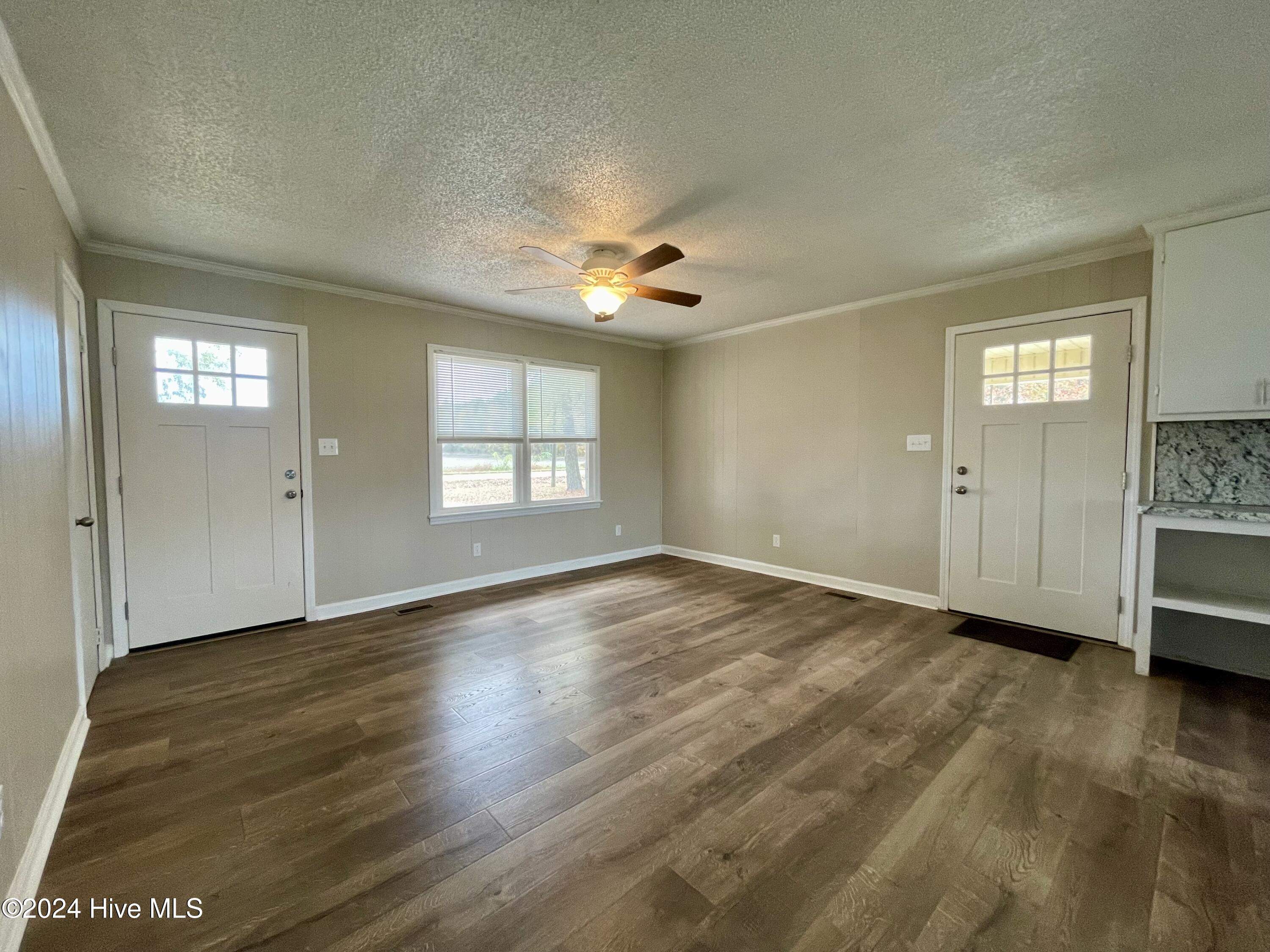 3524 Wynn Road Robersonville, NC 27871 - Photo 13 of 43 Living room