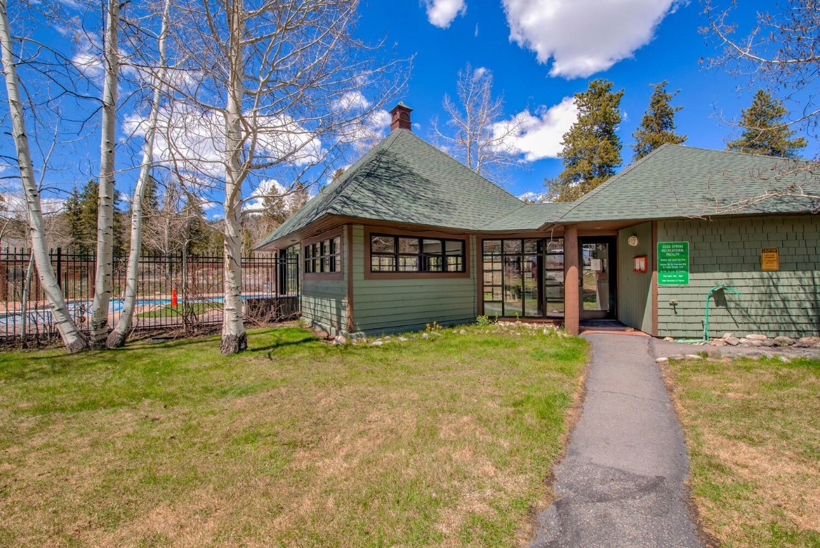 2027 Soda Ridge Road, Unit 1929 Keystone, CO 80435 - Photo 34 of 44 Soda Springs poolhouse