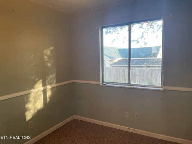 $249,900 | 2128 Victoria Lane, Alcoa, TN 37701