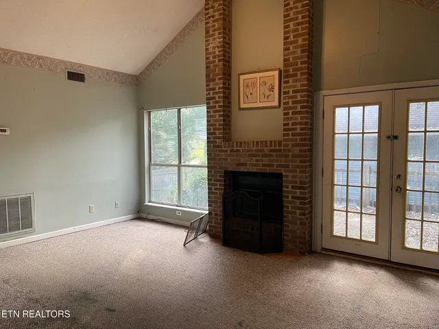 $249,900 | 2128 Victoria Lane, Alcoa, TN 37701