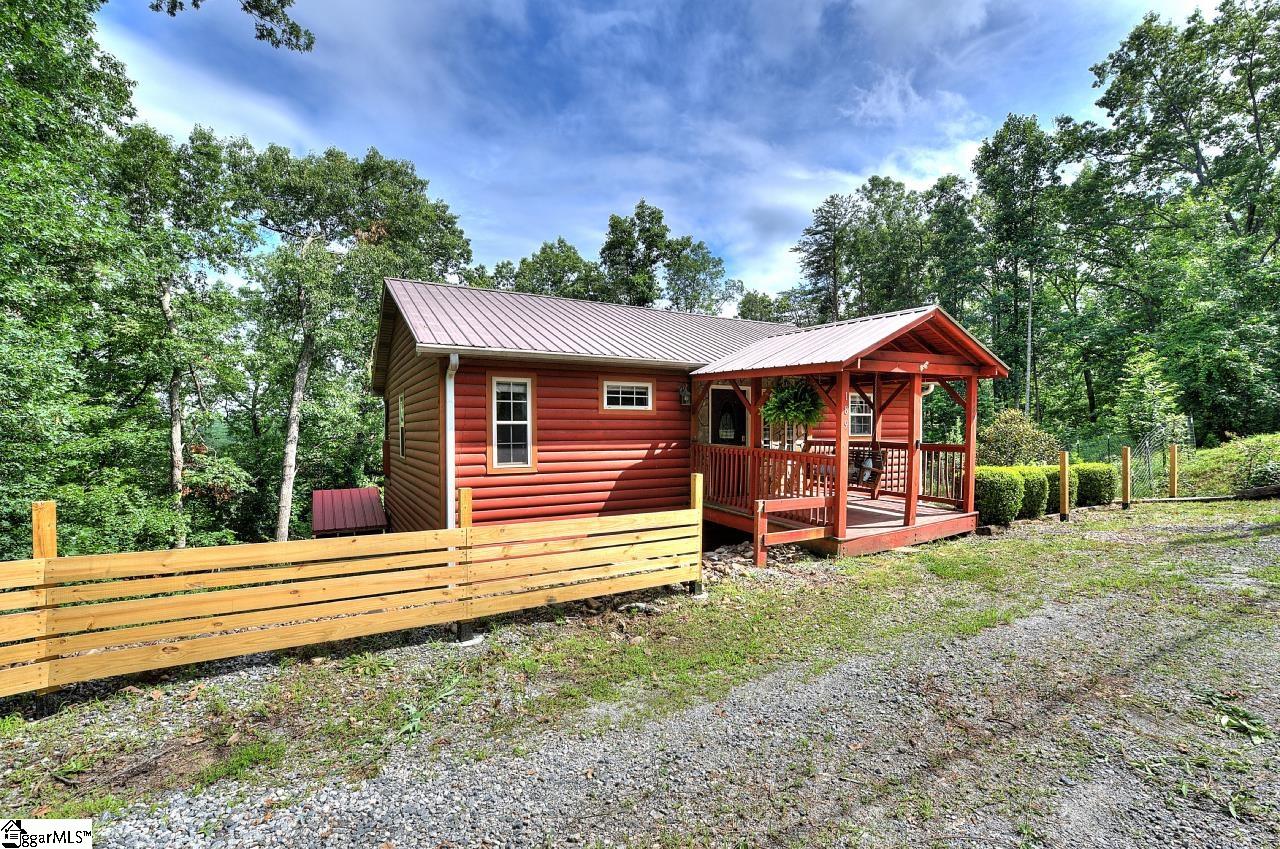 189 Caledonia Road Landrum, SC 29356 - Photo 2 of 44
