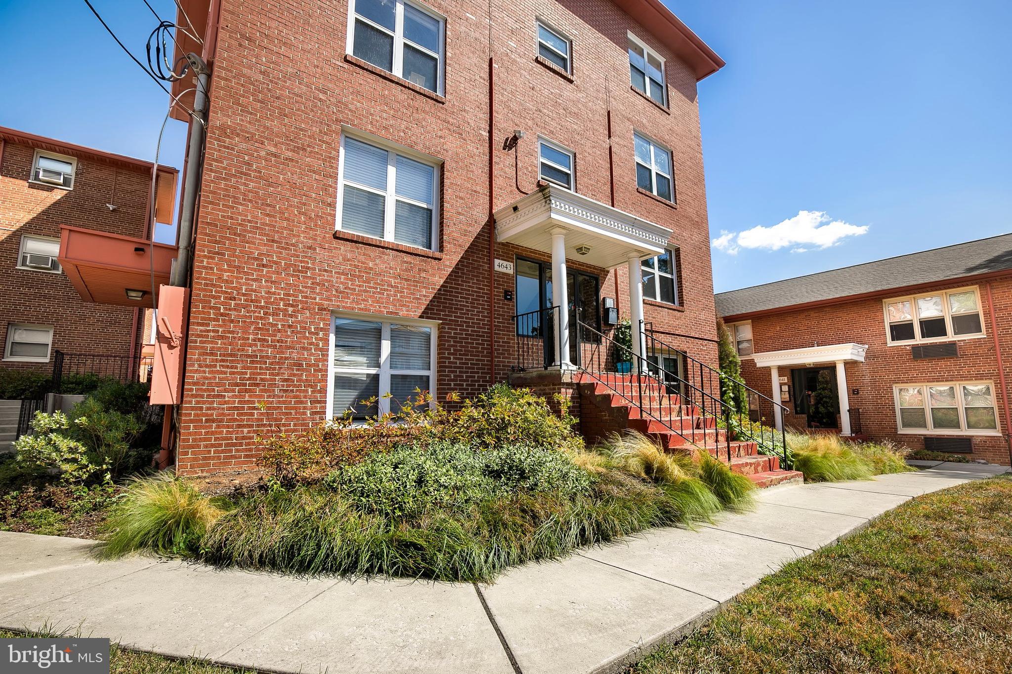 4643 20th Road North, Unit 8 Arlington, VA 22207 - Photo 1 of 22 Gallery Image 1