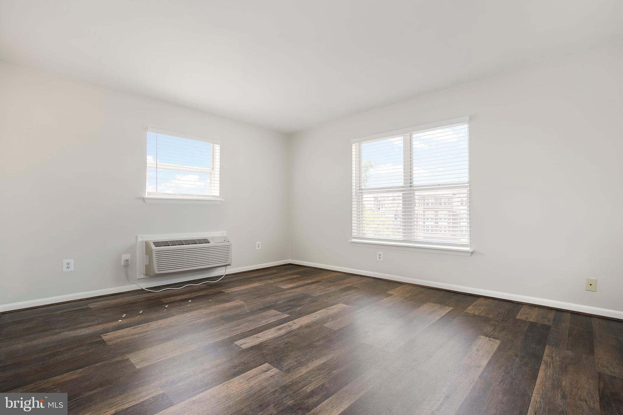 4643 20th Road North, Unit 8 Arlington, VA 22207 - Photo 3 of 22 Gallery Image 3